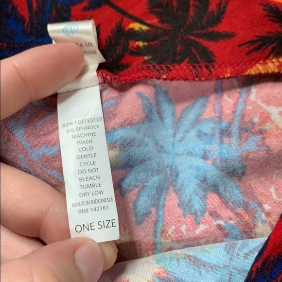 3/$30 Lularoe NWOT OS palm tree 🌴 leggings - Picture 4 of 5